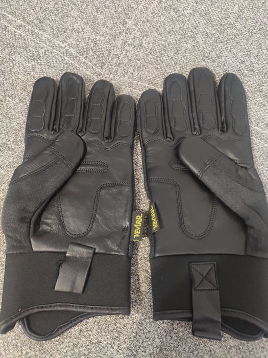 Manusi Tactice  Militare