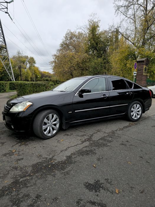 Продам Ниссан Фуга...