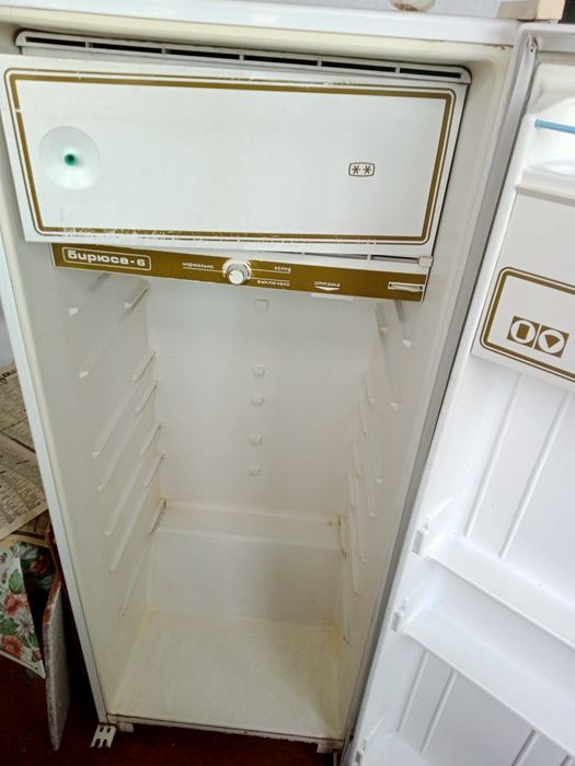 Холодильник бирюса