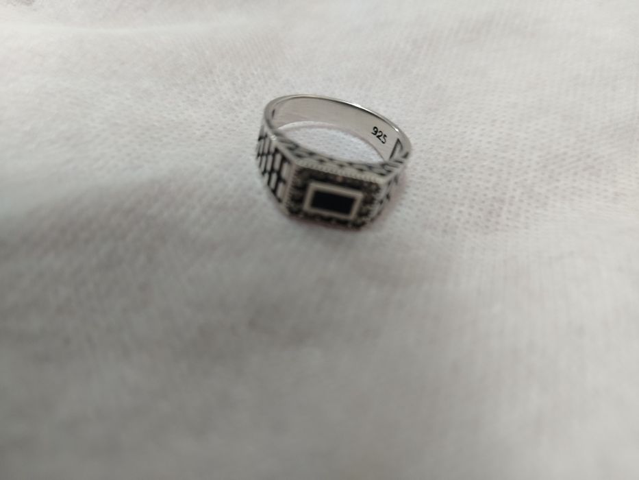 Bejirim uzuk sotiladi kuyovlaniki