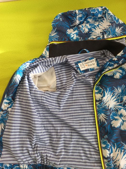 Детско тънко яке/ ветровка Mango, 7/8 год.
