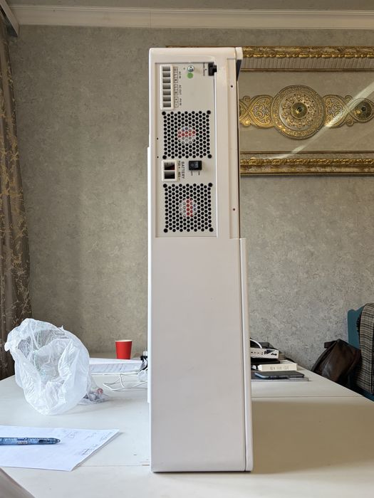 Инвертор  контроллер  аккумулятор = синхранизатр