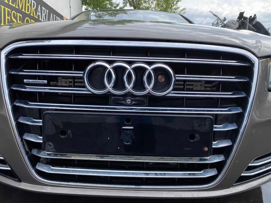 Dezmembrez Audi A8 4H 4.2 TDI FULL/CDS/CDSB/camere 360/faruri matrix/frigider/stopuri led/usi/oglinzi/capota/bara/trapa/parbriz/tv