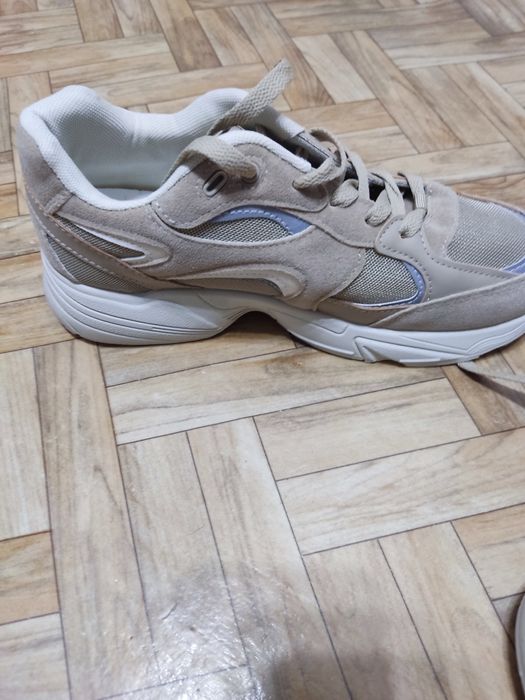 Кроссовки мужские