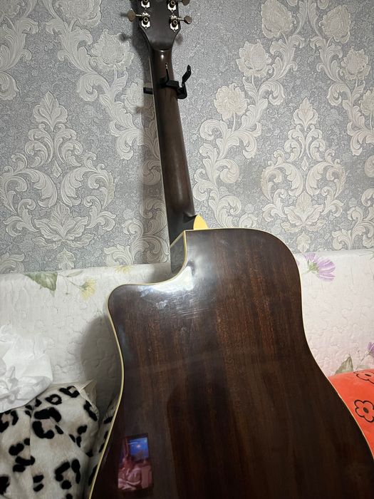 Электро-Акустическая гитара