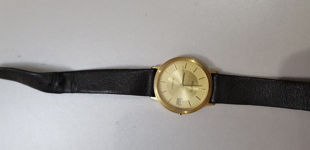 Ceasuri de mînă diverse