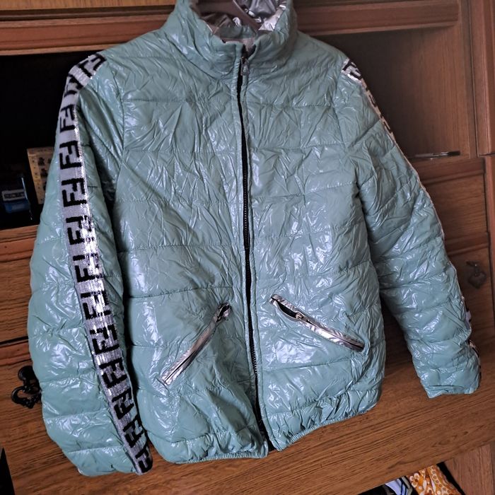 Куртки осенние ,весение