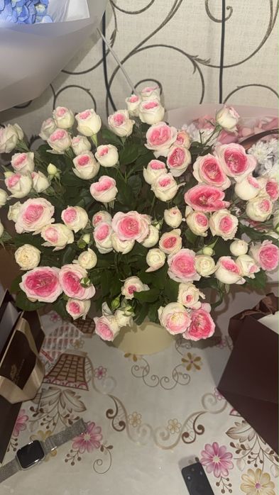 Продам цветочки буууу
