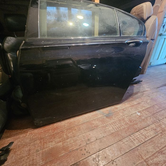 Лява и дясна врата задни за Bmw F01 F02 седан
Вратите са в перфектно с