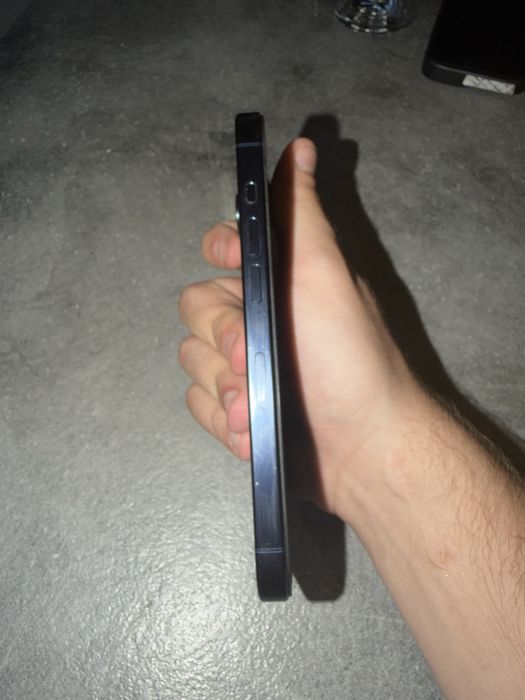 Vand iphone 15 pro 128 gb impecabil fara socuri
