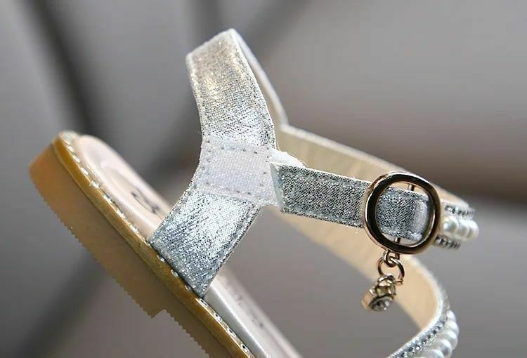 Sandale pentru fetițe