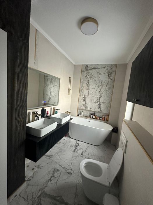 Casa D+P+E in Tomesti ,TVA inclus , Asfalt, Tâmplărie VEKKA