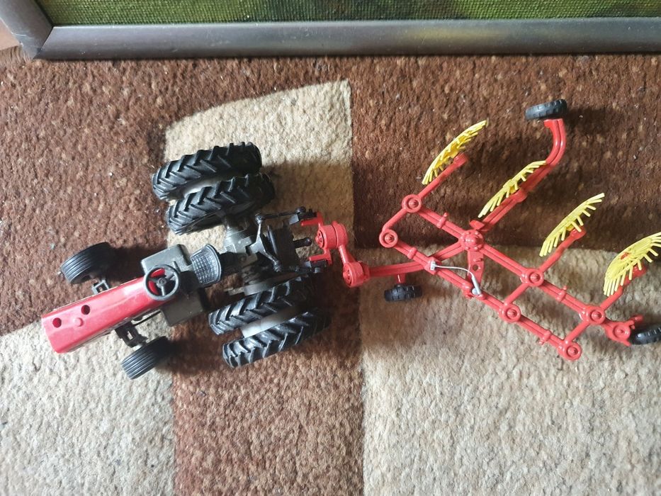 Tractor jucarie de colectie