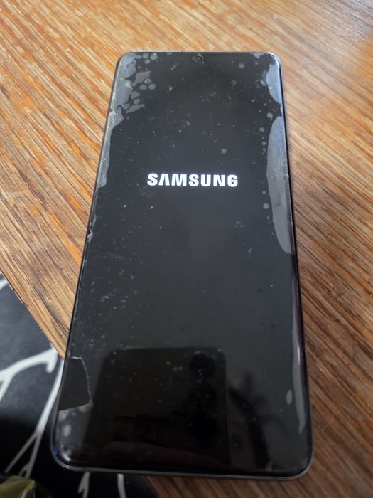 Vând Samsung S20 Fe