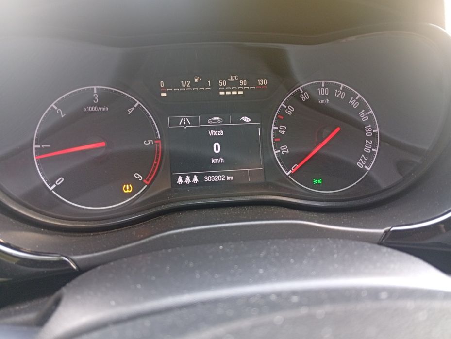 Opel corsa E  1.3 DIESEL