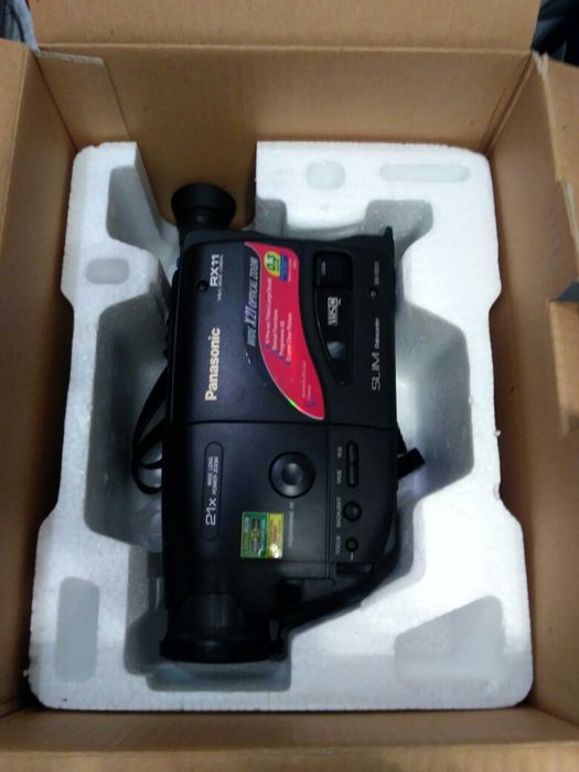 Видеокамера Панасоник