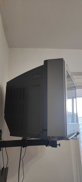 Продавам телевизор с кинескоп