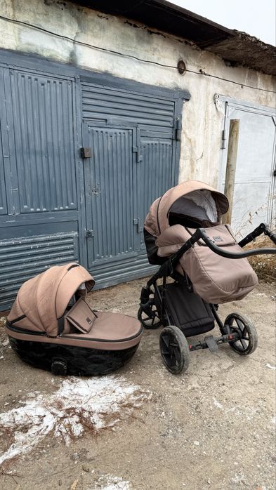 Продам коляску 2/1