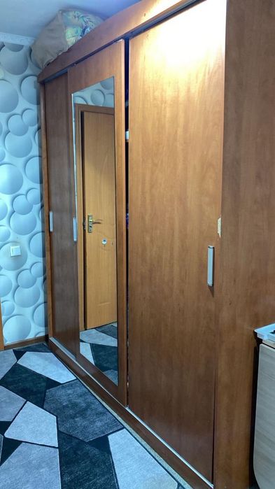 Продам шкаф-купе