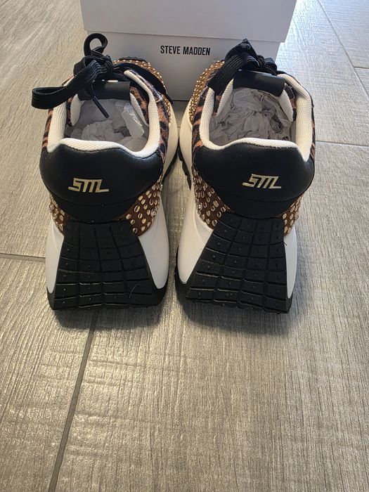 Adidasi Steve Madden