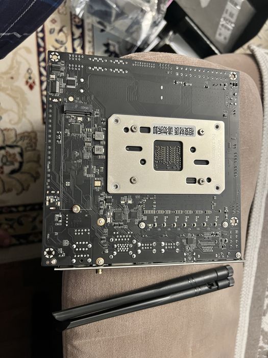 Материнская плата с процессором