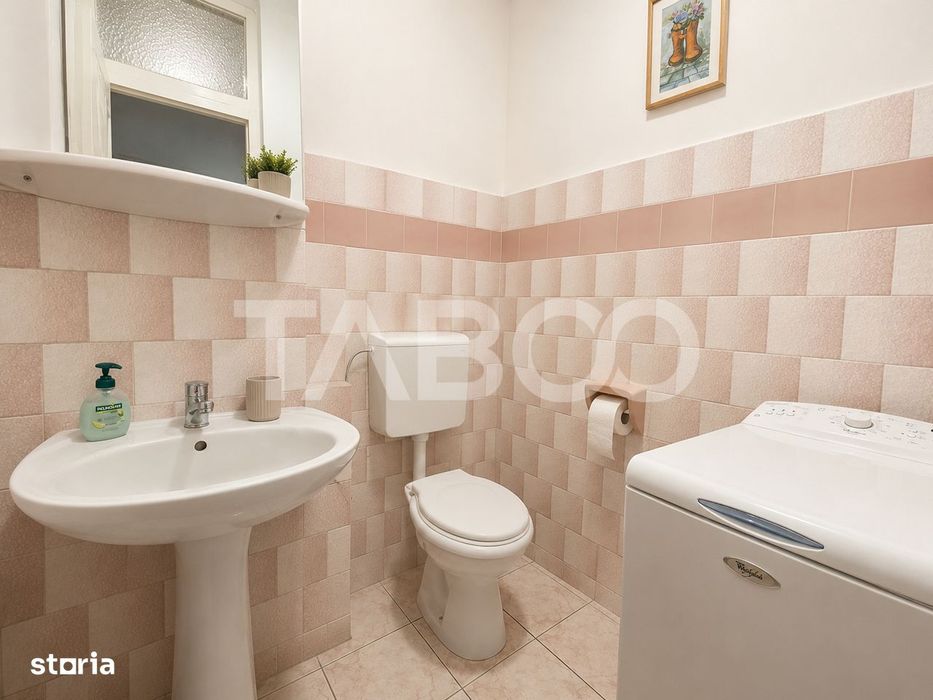 Ap 3 camere 2 bai 2 balcoane pivnita etaj 2 Str.Rusciorului Lidl Cibin