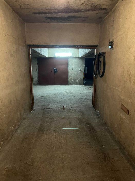 Дава се под наем Гараж / Паркомясто в София, Банишора - 15 кв.м за 76.5 € - Снимка #5