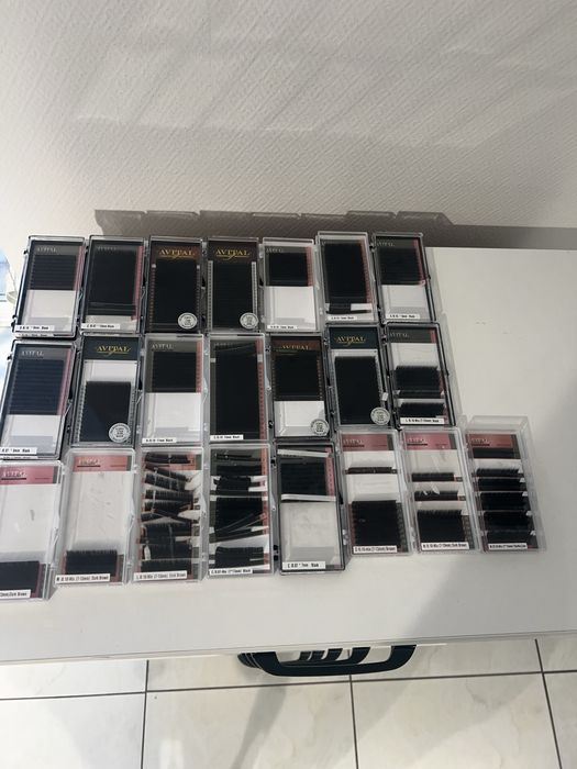 Продам материалы для ресниц Avital