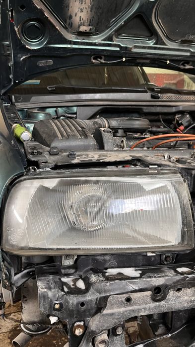 Продам фары фолксваген венто!