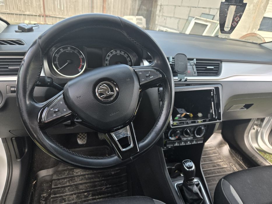 Android 12  auto Skoda VW