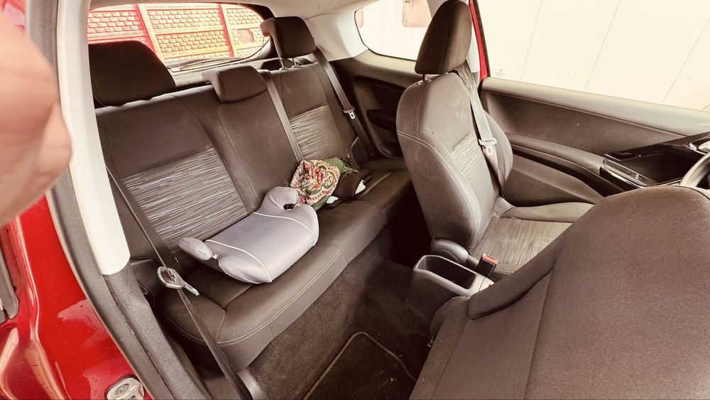 PEUGEOT 208, 2014 1.2 STYLE Puretech