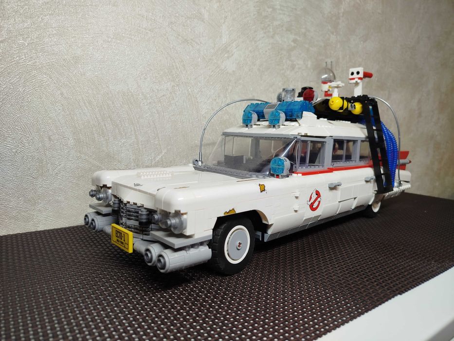 Модель коллекционный Автомобиль ECTO-1
