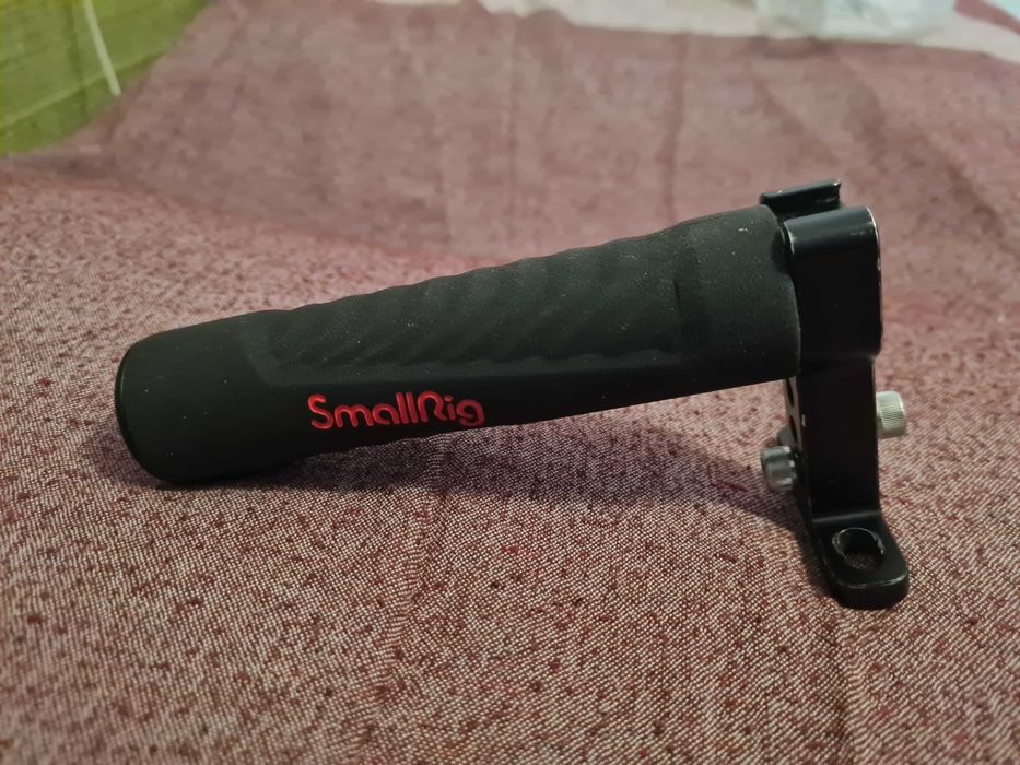 SmallRig handle camera