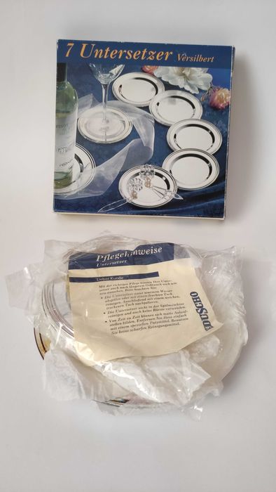 Нов посребрен комплект поставки за чаши и бутилка 6+1