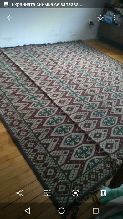 Тъкан шарен килим нов