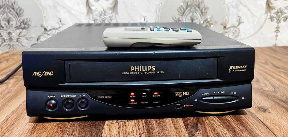 Видеомагнитафон Устадан