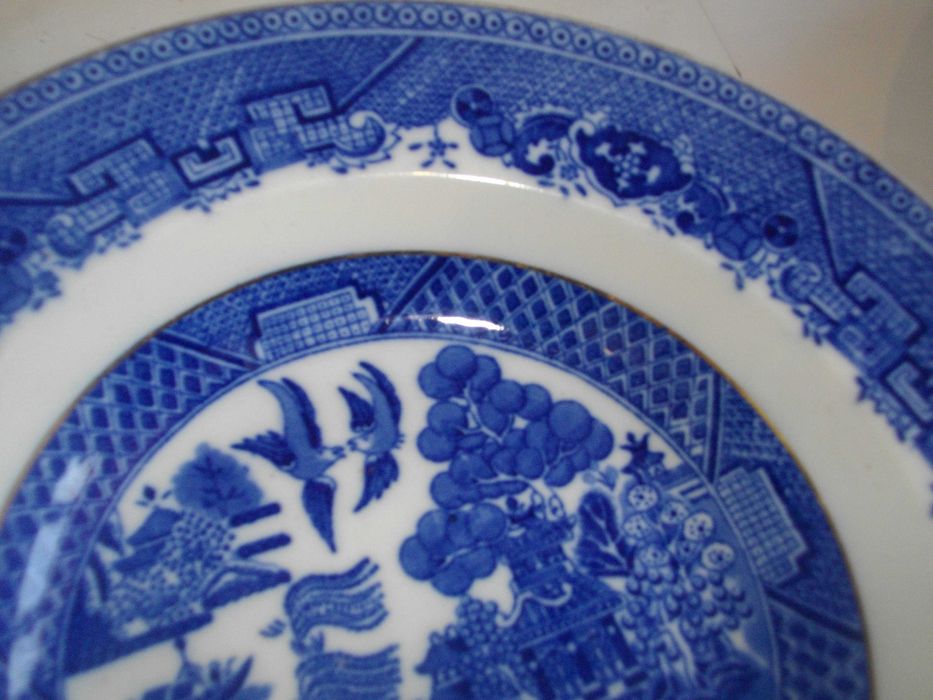 Винтидж Порцелан-4 бр.Нови Чинии-VICTORIA PORCELAI N WILLOW FENTON