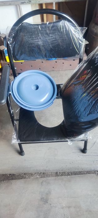 Кресло-туалет для инвалидов