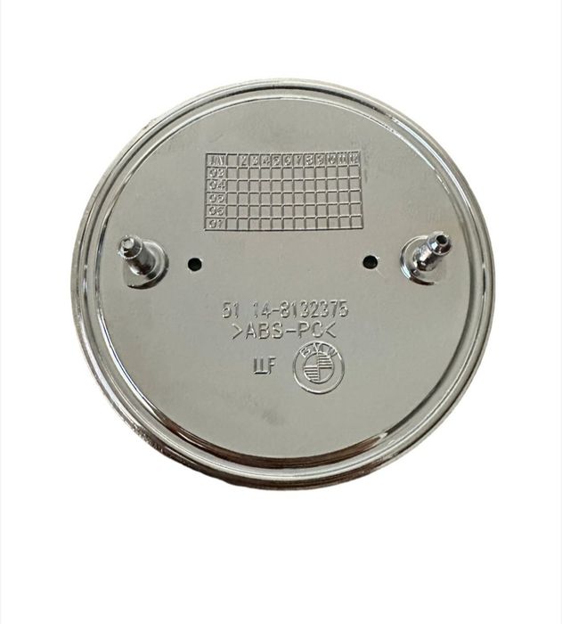 Емблеми бмв 74 мм и 82 мм черно с бяло