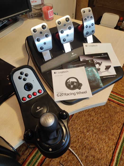 С ГАРАНЦИЯ! Logitech G27 волан педали скоростен лост рейсинг симулатор