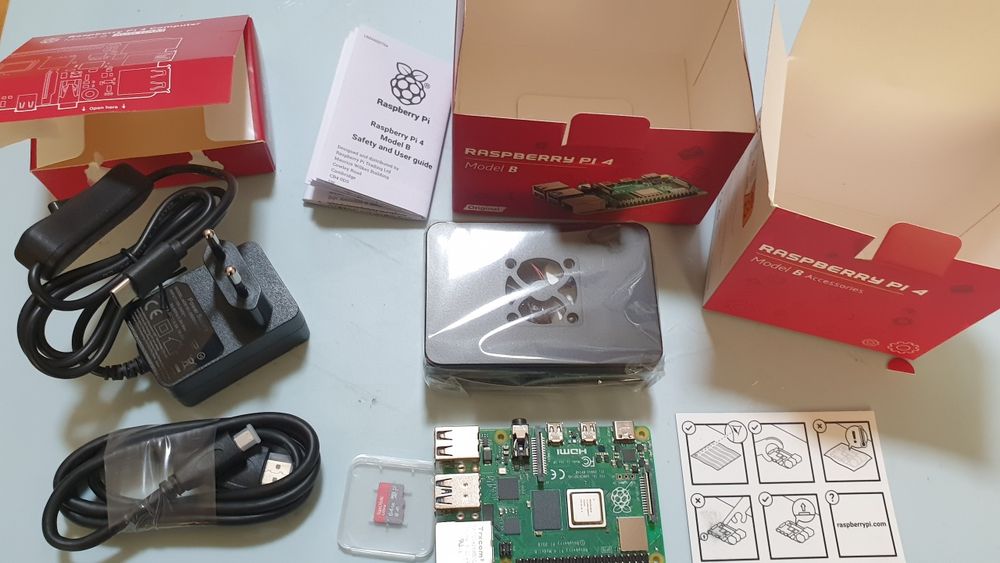 Raspberry Pi 4 model B 8GB RAM Starter Kit 64gb SDcard