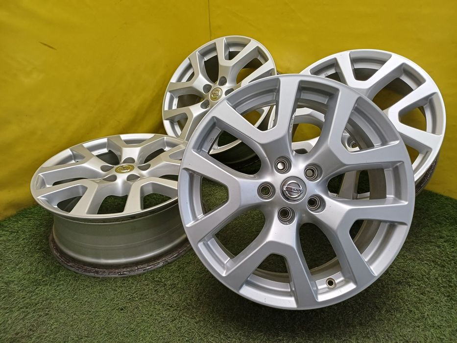 Диски R18 5x114.3 на Nissan и другие.