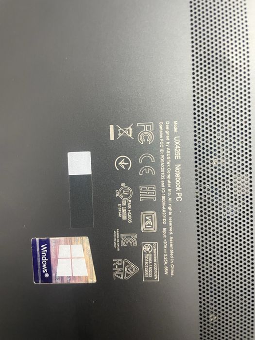 ASUS ZenBook UX425EA (Core i7)