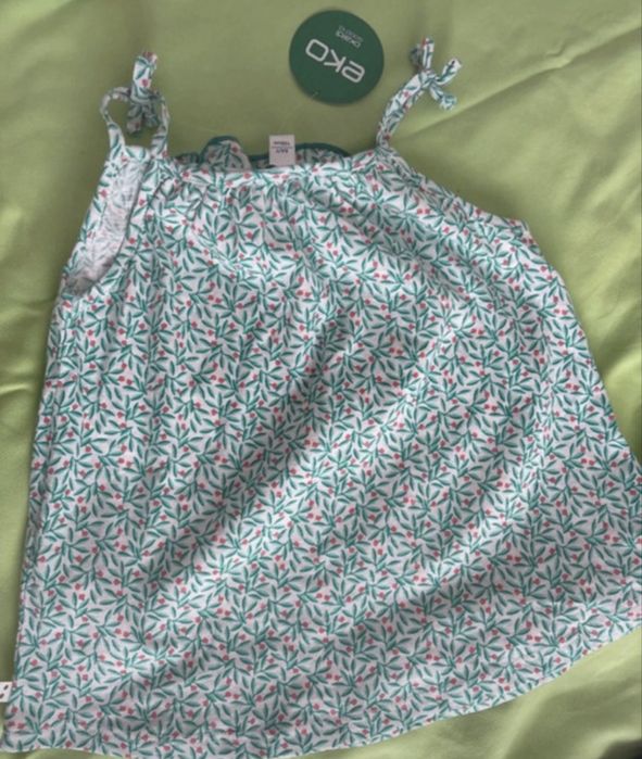 Top fetite nou cu eticheta