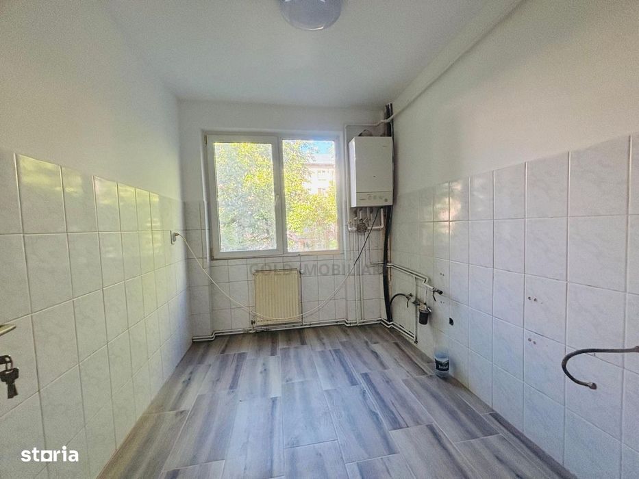 Apartament 3 camere cu garaj  Slavici