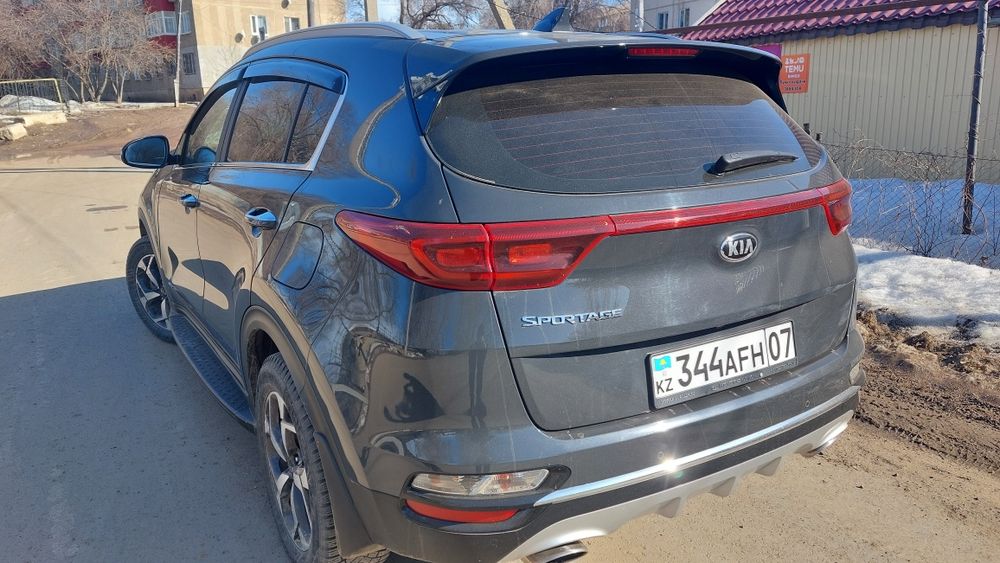 Продам машину кия