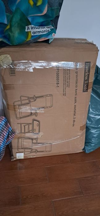 Set 2 șezlonguri și masă pliabila de camping/grădină