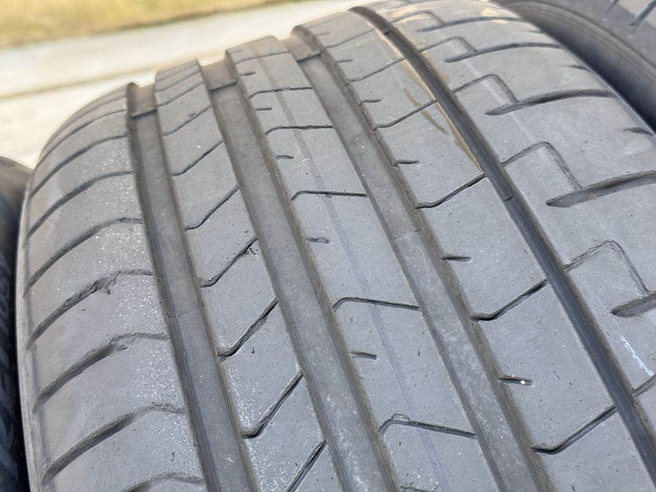 285/35/R21 255/40/R21 4бр летни Pirelli Pzero спорт пакет