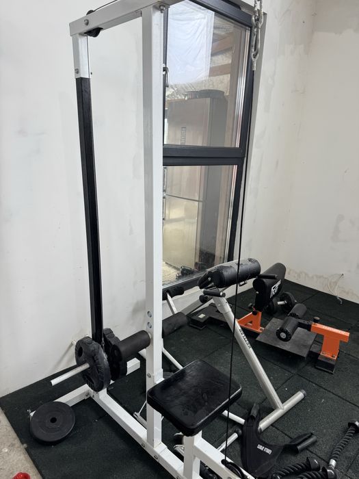 Vând sală fitness complet echipată pentru acasă, ideală pentru antrenamente full body (forță + cardio). Se poate vinde ca pachet sau separat.