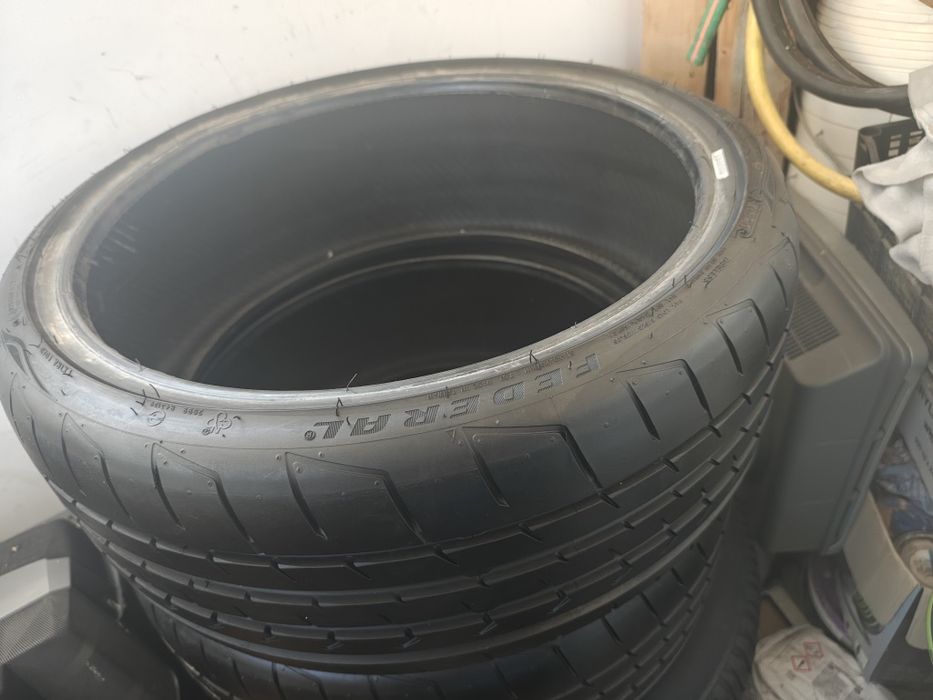 Anvelope 215 35 19